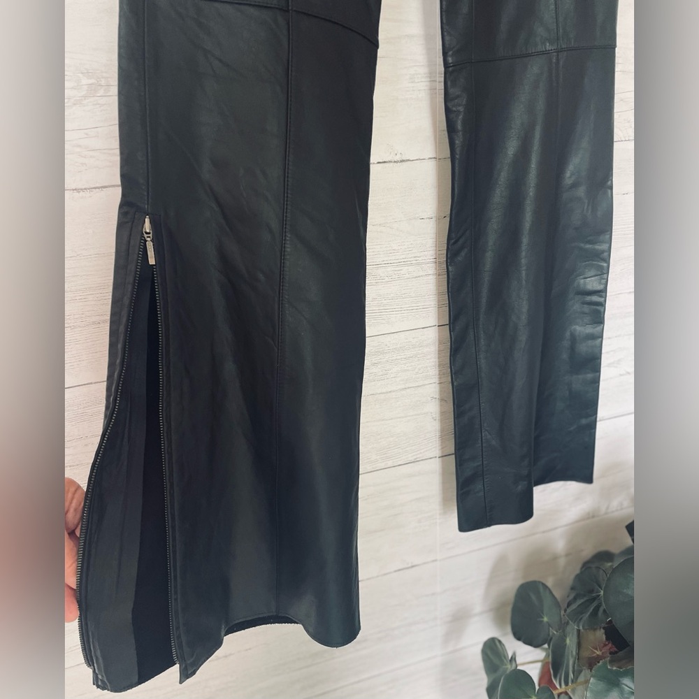 Danier black leather zip leg high waisted 
Slight flare sleek and gorgeous sz 4 - Picture 2 of 12